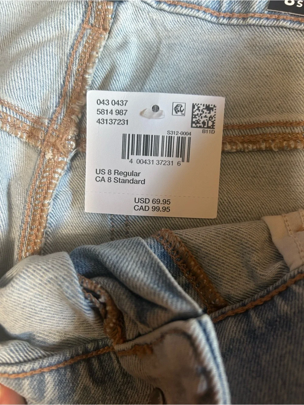 American Eagle Outfitters Light Blue Distressed Straight Leg Jeans